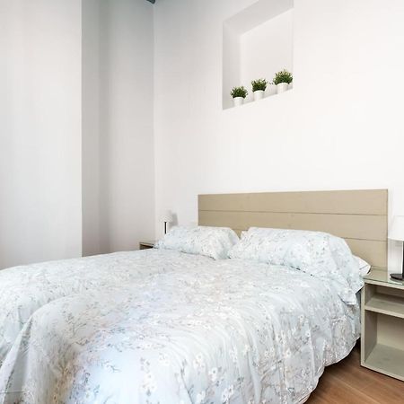 Apartamentos Leoncillos Sevilla Eksteriør billede